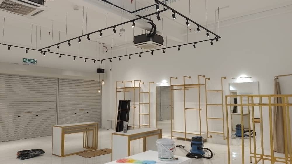 Track lighting, boutique
